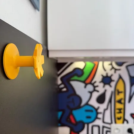 Апартаменты Bright Pop-art Center Near