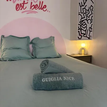 Design Lumineux - Centre-ville - Proche Appartement